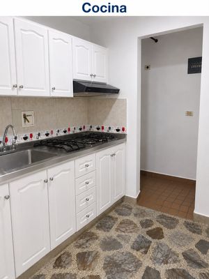 Apartamento en arriendo en Entreamigos, Sabaneta